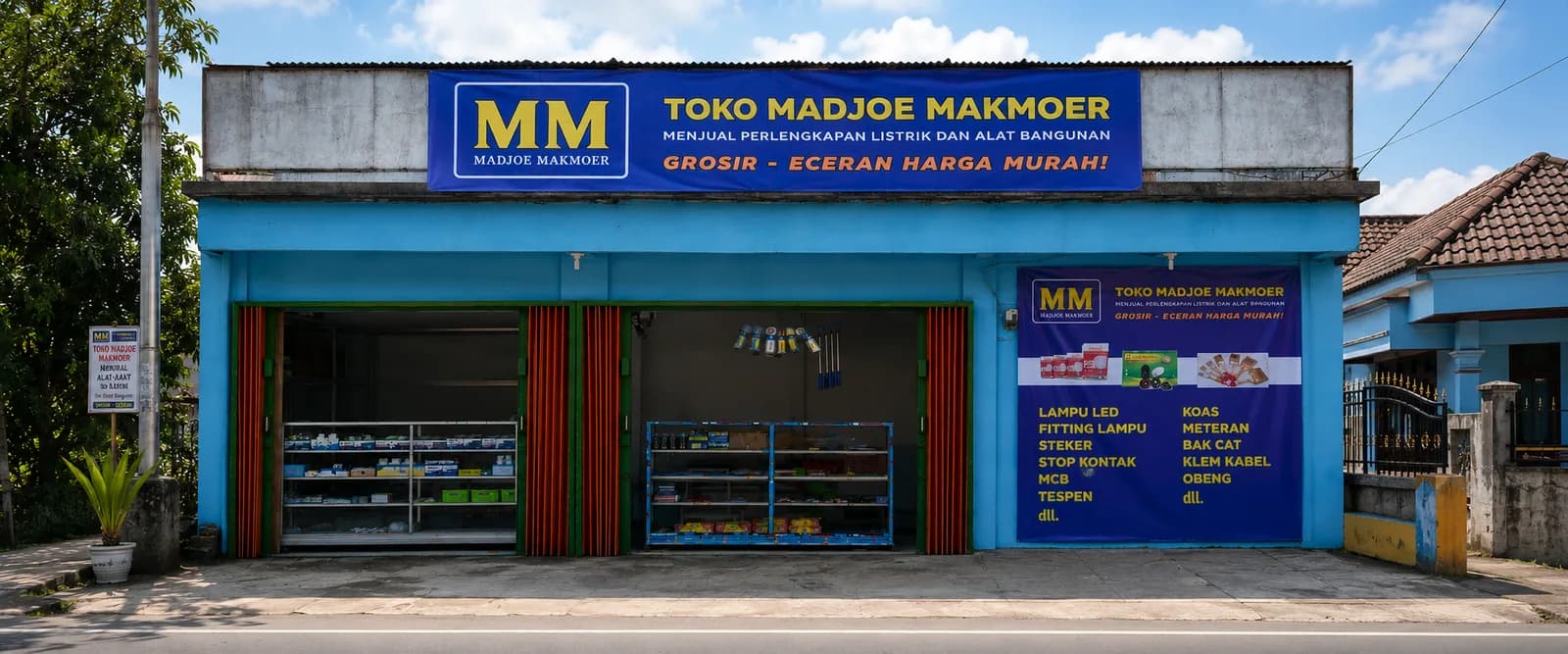 Tampak depan toko Madjoemakmoer